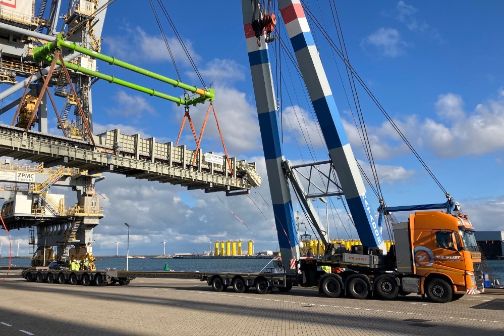 A Conveyor Belt of Excellence