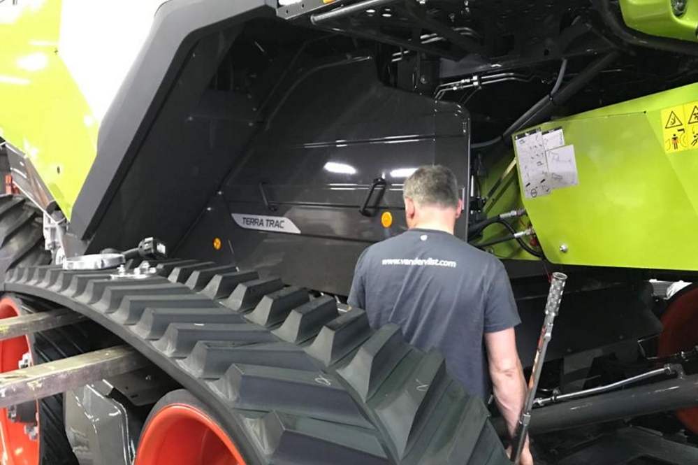 Combining Van der Vlist activities to assist CLAAS