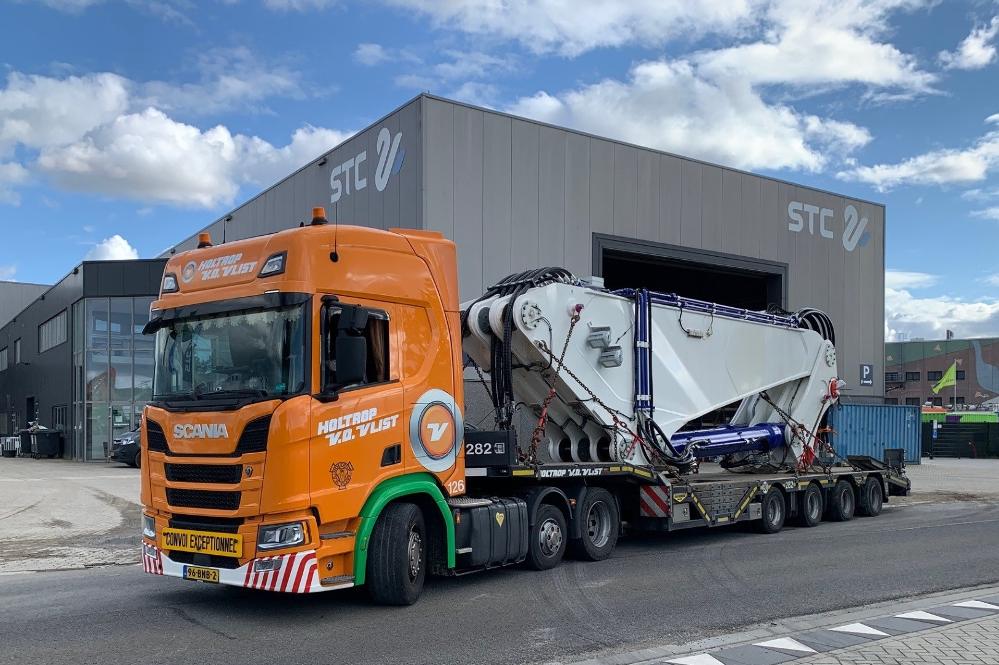 Contributing to a Tunnel Vision