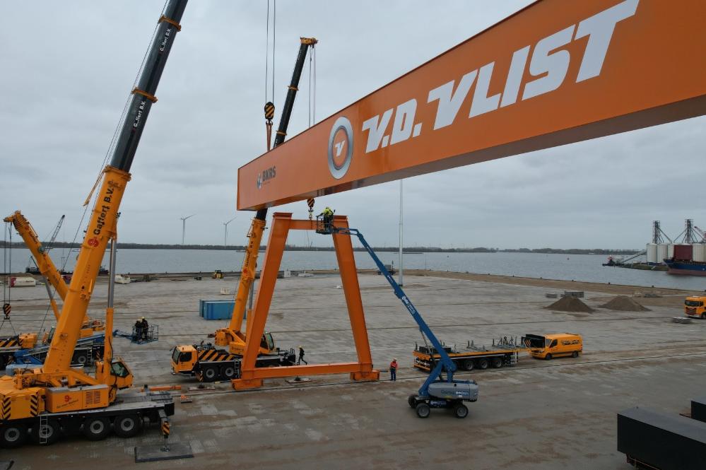Installing our Giant Gantry Crane