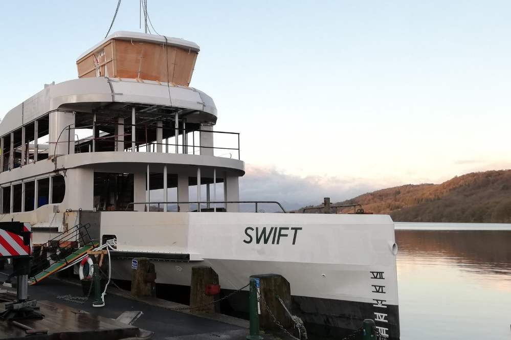 Transport of a cruise vessel from Kedzierzyn-Kozle to Lake Windermere